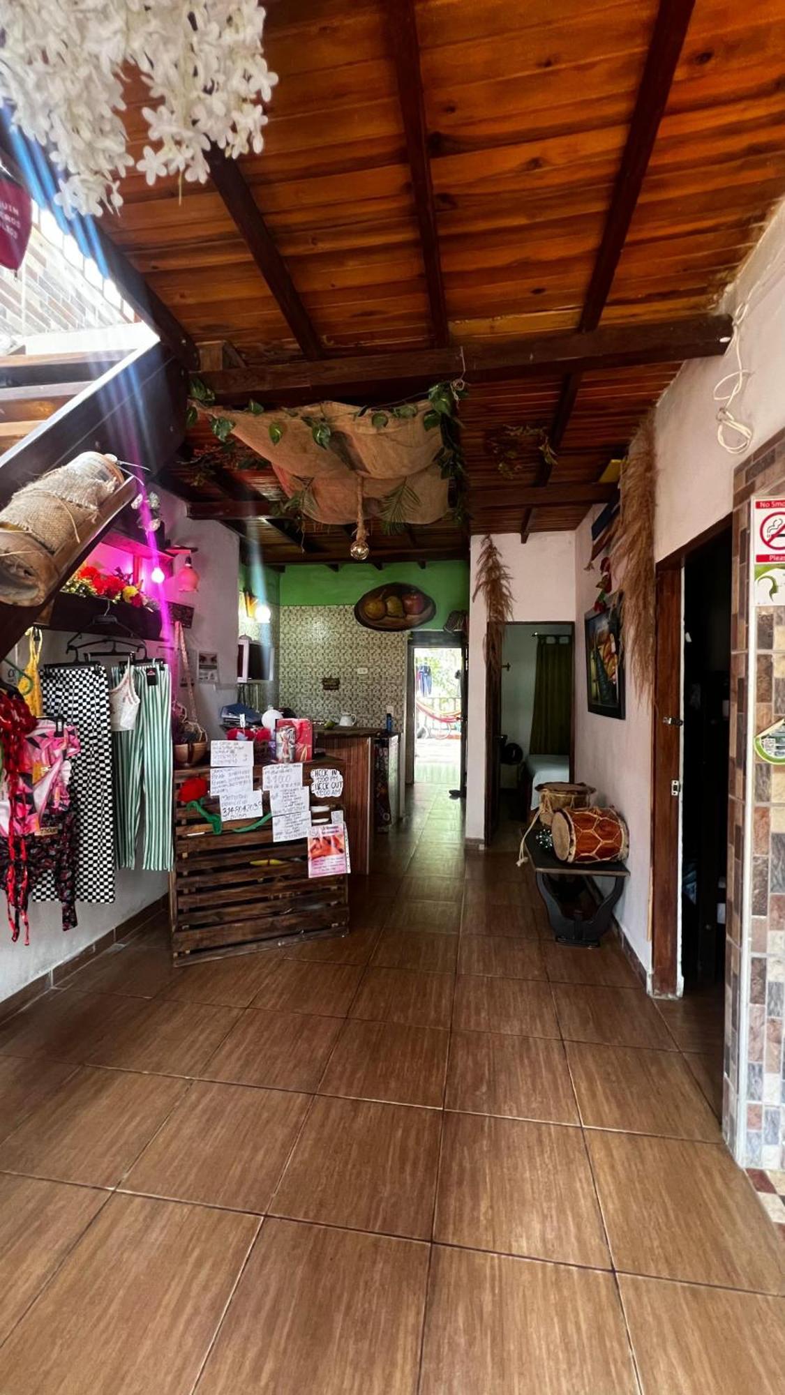 Hostal Los Wichos 米卡 外观 照片