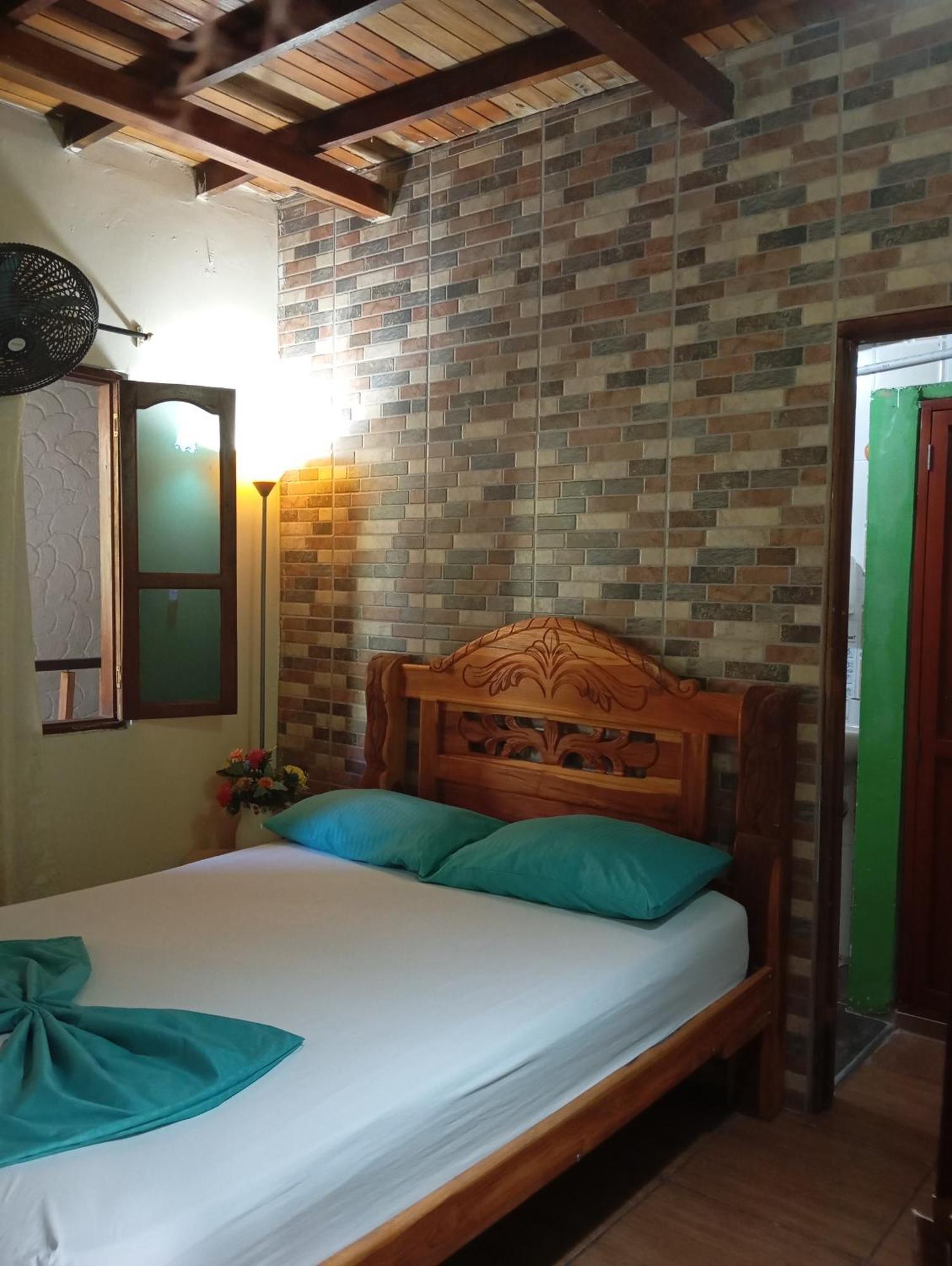Hostal Los Wichos 米卡 外观 照片
