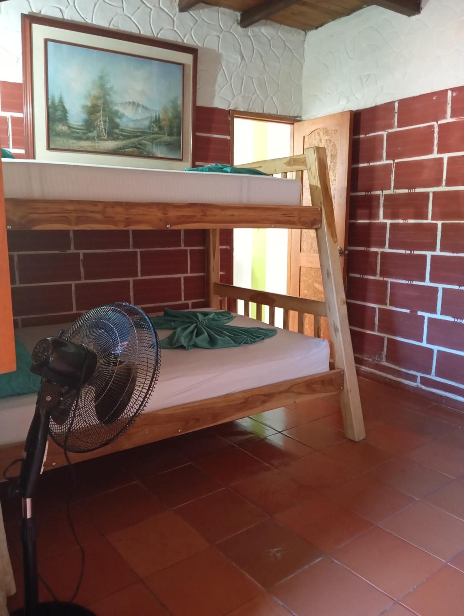 Hostal Los Wichos 米卡 外观 照片
