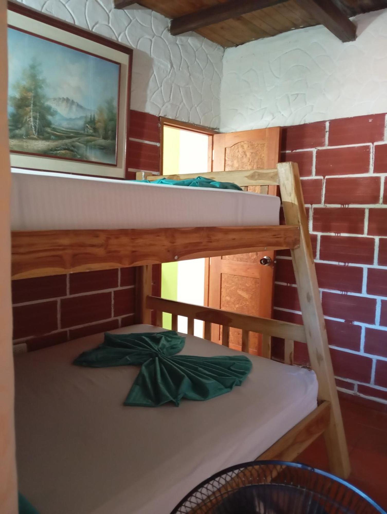 Hostal Los Wichos 米卡 外观 照片